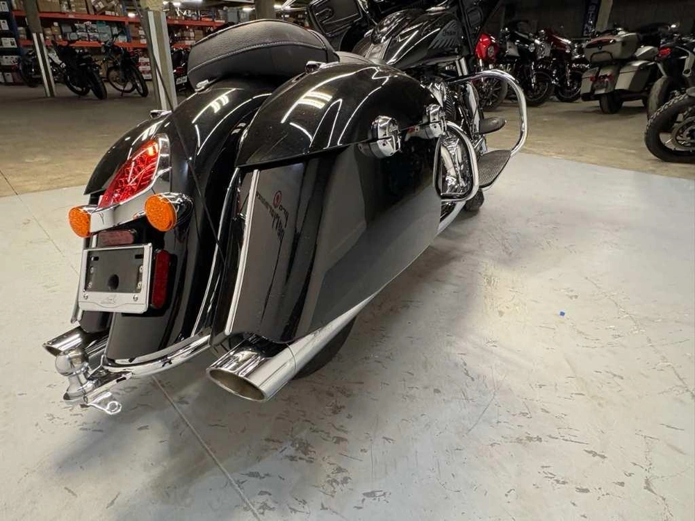 Indian Motorcycle Chieftain 2018 alt
