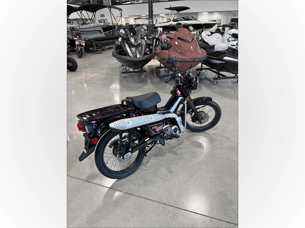 2026 Honda Trail 125 (abs) alt