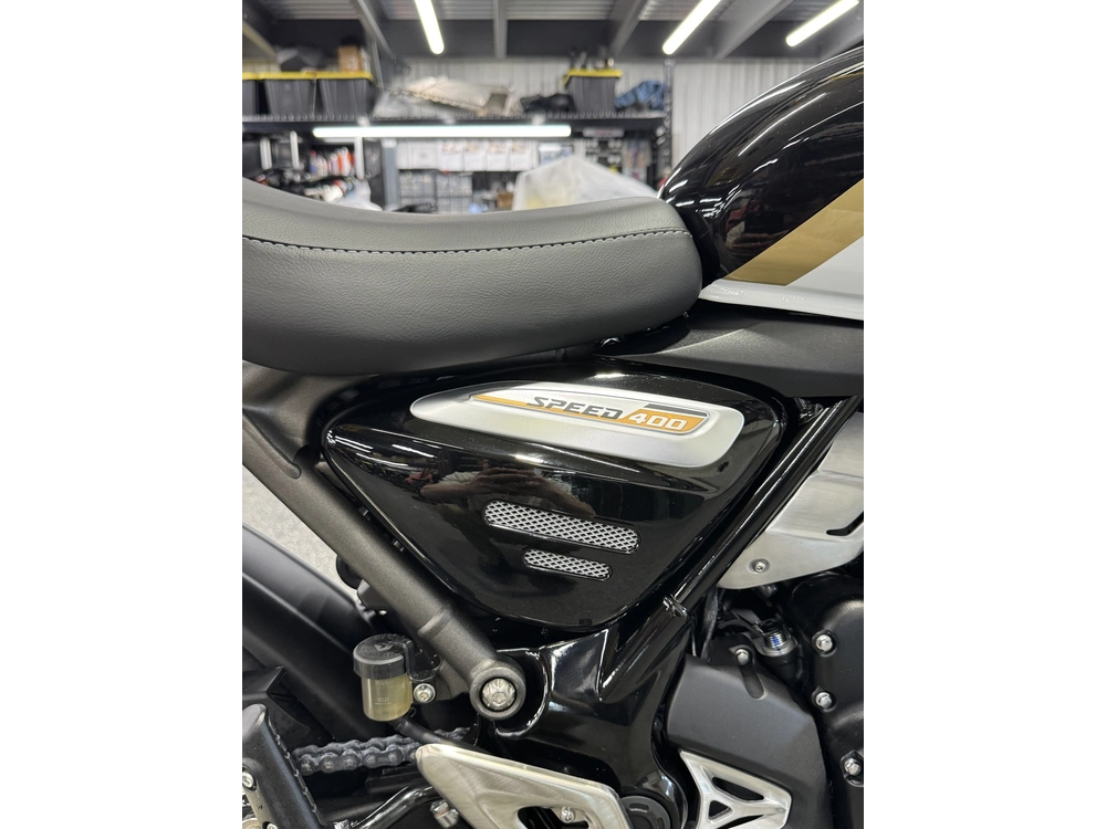 2026 Triumph Speed 400 Blanc alt