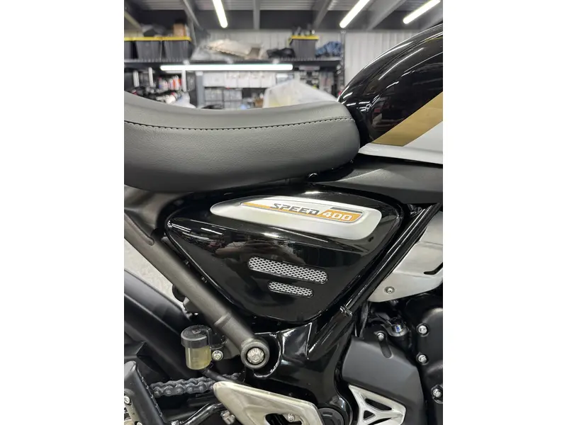 2026 Triumph SPEED 400 BLANC