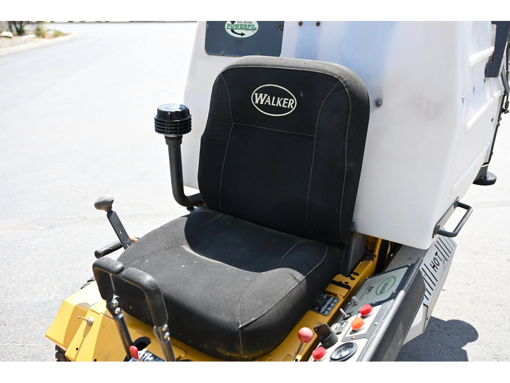2010 Walker Model T 26efiwalker alt