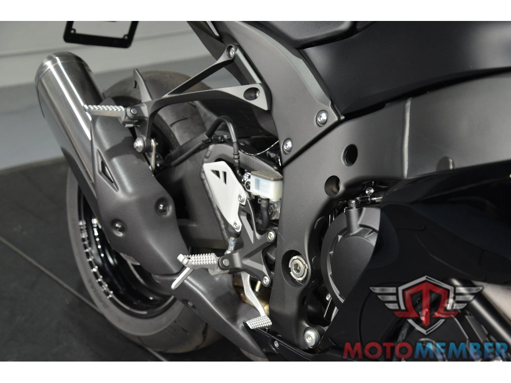 2025 Kawasaki Ninja® Zx™-10r alt
