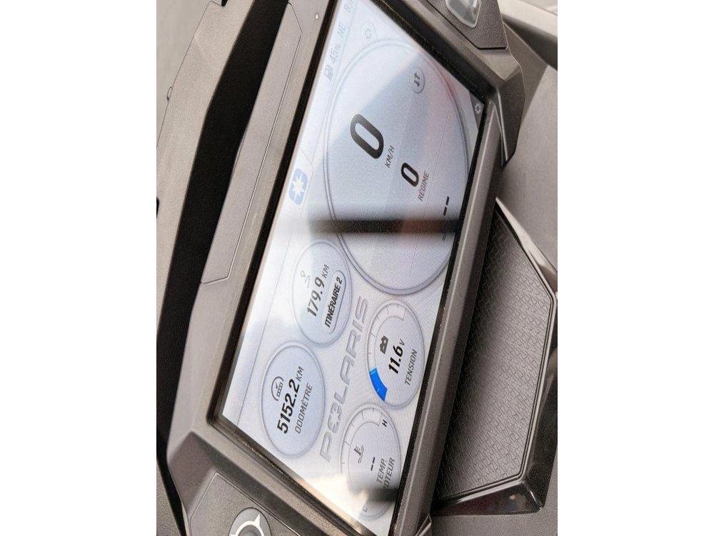Polaris 850 Indy Vr1 137 2025 alt