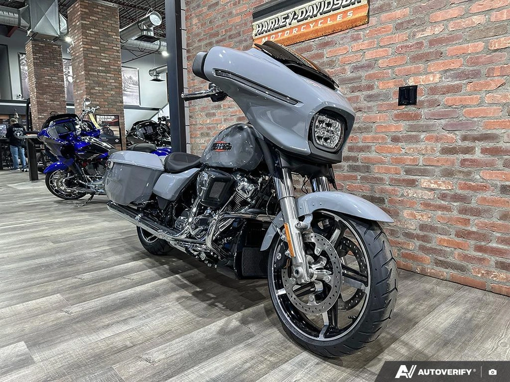 2026 Harley-davidson Street Glide alt