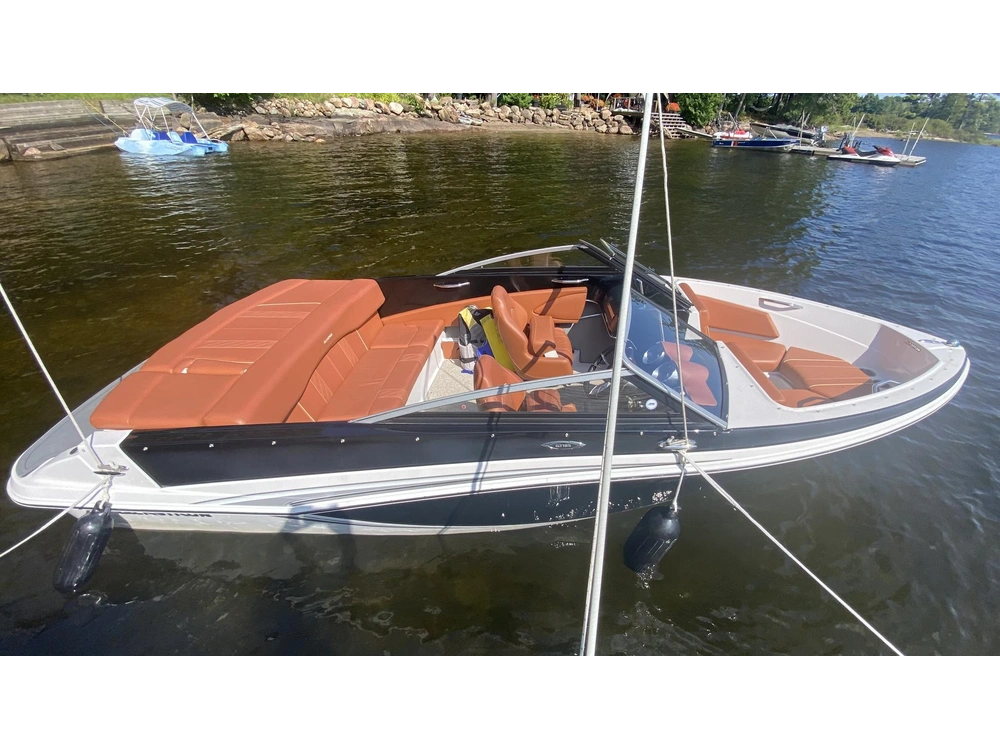2014 Glastron Gt 185 W/mercruiser 4.3l Mpi alt