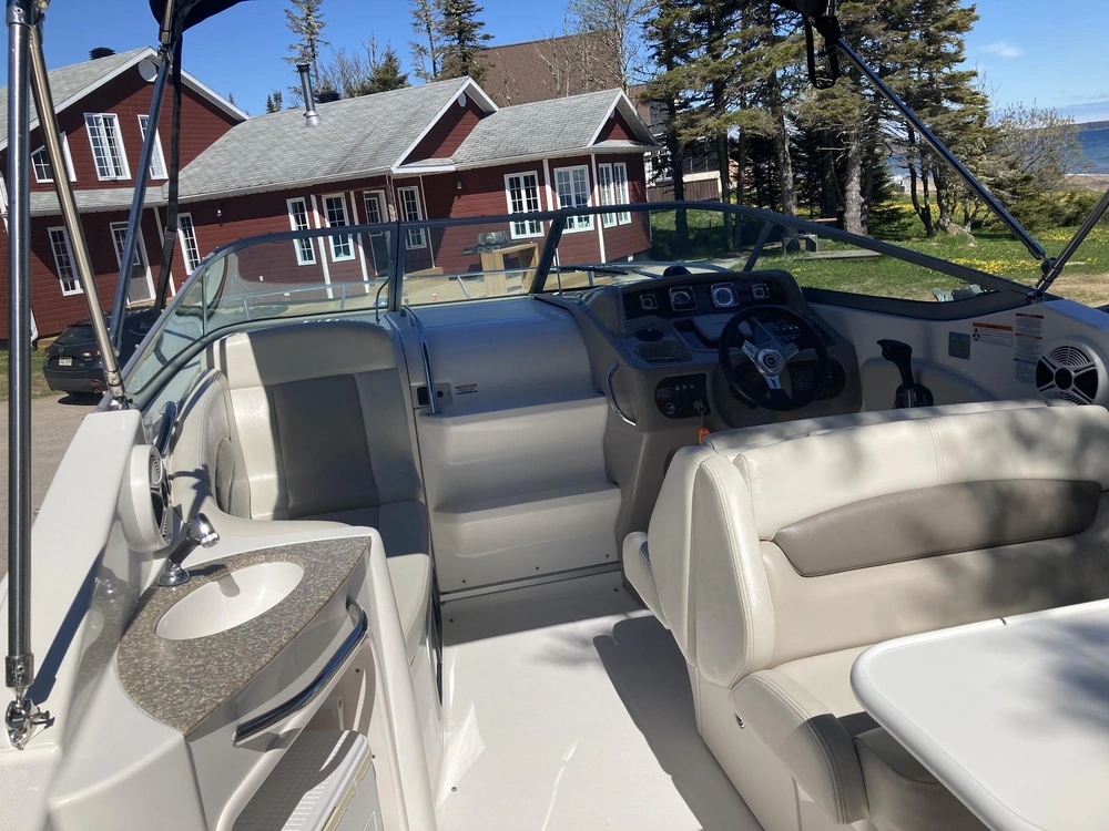 2008 Chaparral Signature 250 alt