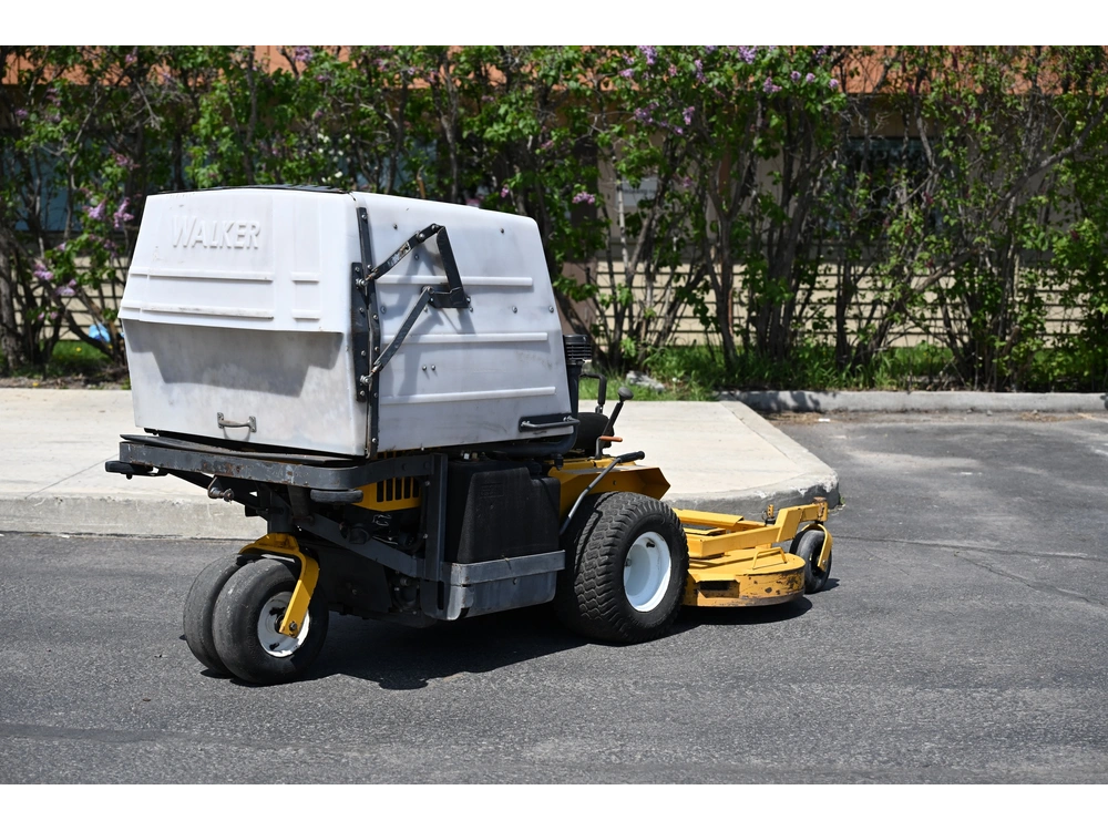 2010 Walker Model T 26efiwalker alt