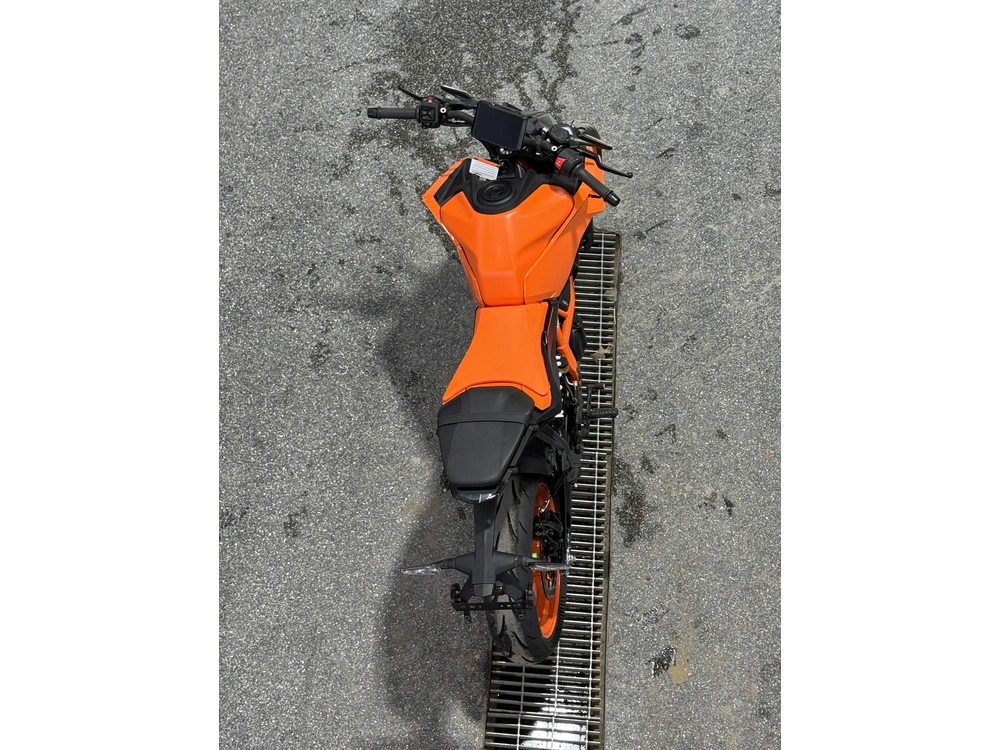 2024 Ktm 390 Duke alt
