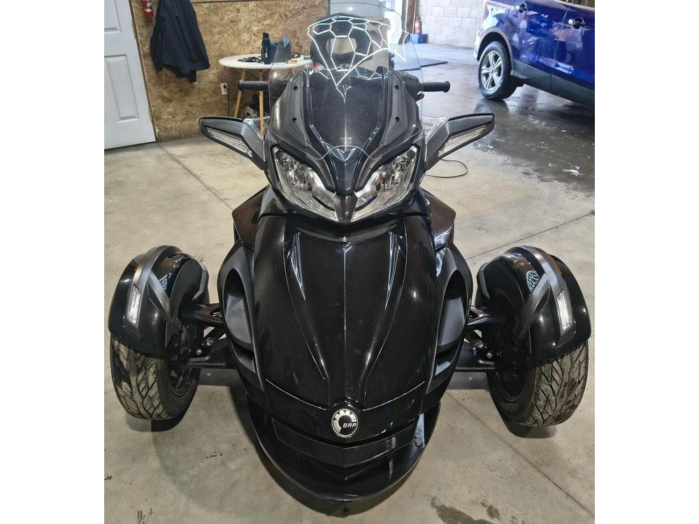 Can-am Spyder St S Se 5 2014 alt