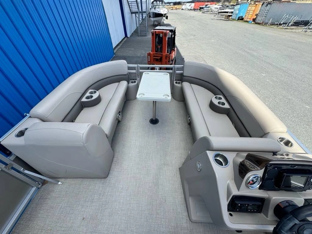 Tahoe Grand Island Gt2185 Cr 2021 alt