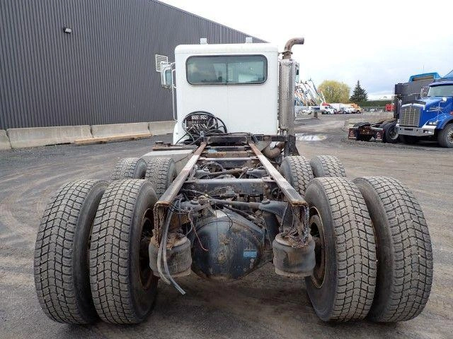 Peterbilt 340 2009