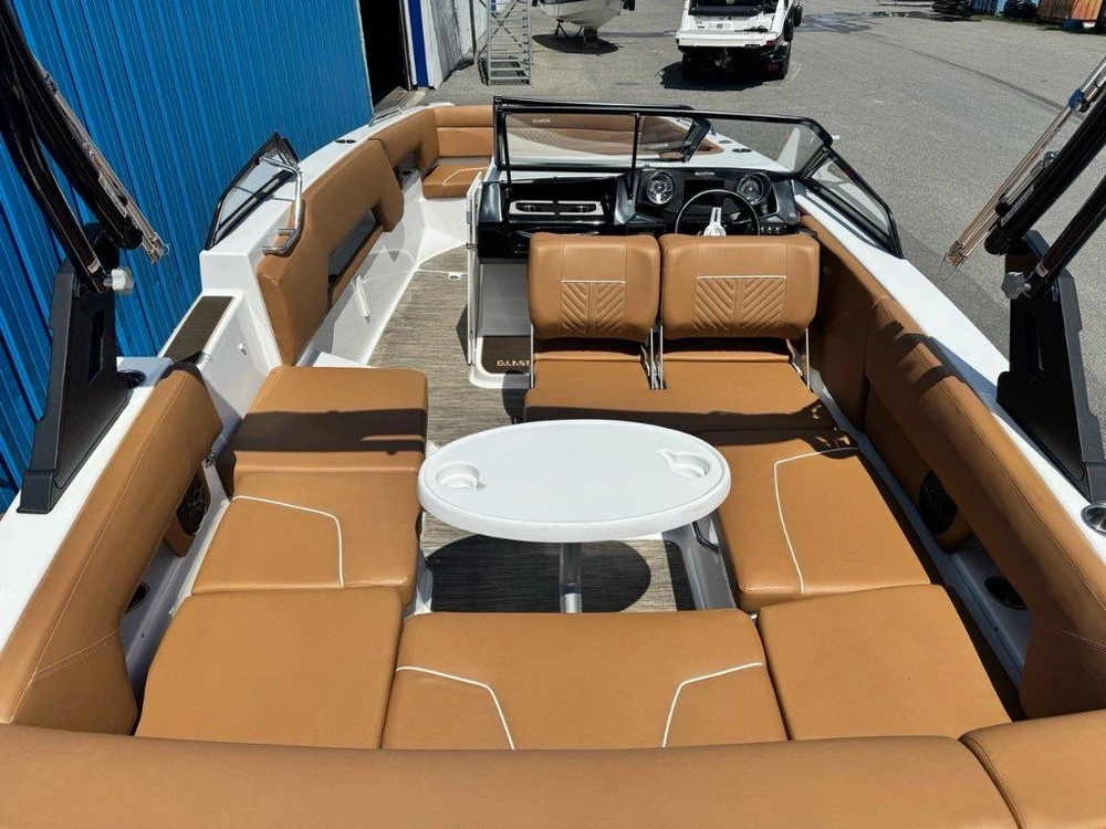 Glastron 245 Gtd 6.2l/b3 Mercruiser 2021 alt