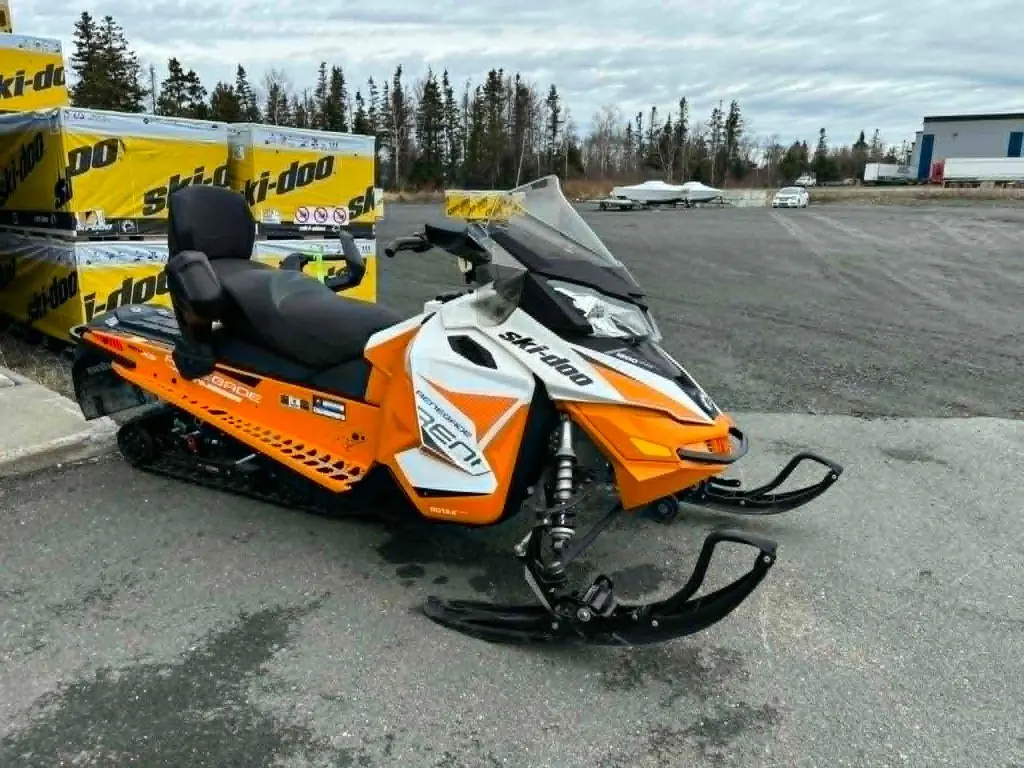 Ski-Doo RENEGADE ADRENALINE 1200 USED 2017