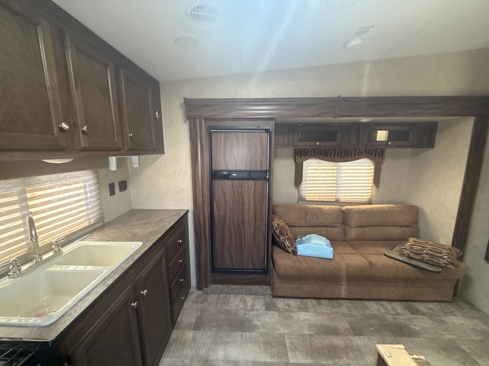 Kz-rv Sportsmen 235rk 2017 alt