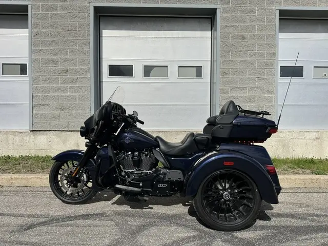 Harley-Davidson FLHTCUTG Tri Glide UltraFLHTCUTG 2025