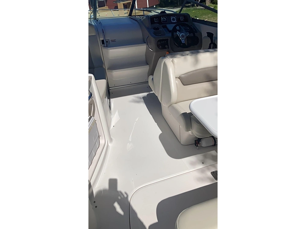 2008 Chaparral Signature 250 alt