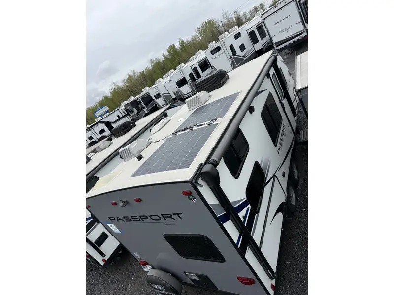 2020 Keystone RV Passport 239ML thumbnail 12