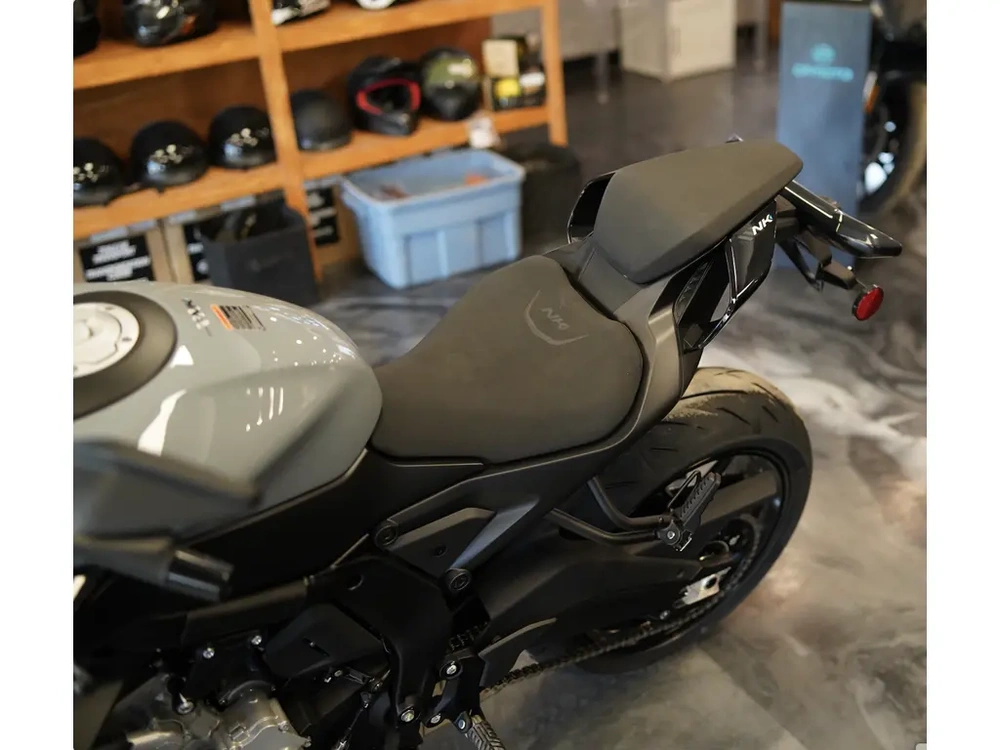 Cfmoto 675 Nk 2026 alt