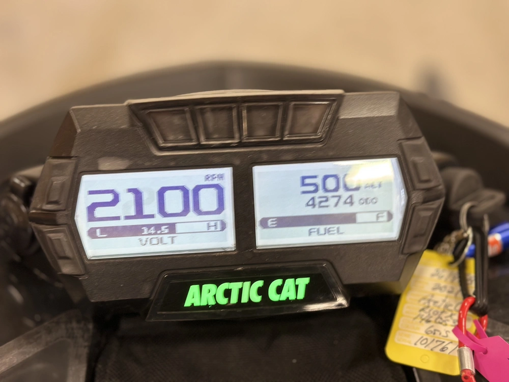 Arctic Cat Riot X 146 Qs3 2021 alt