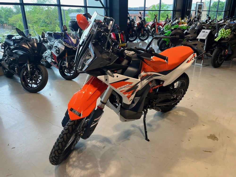 2026 Ktm 890 Adventure R alt