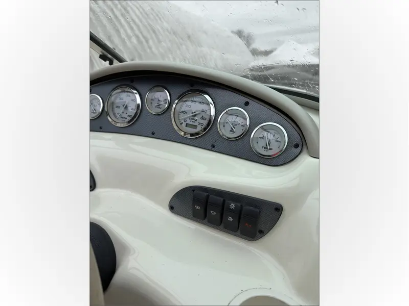 2003 Sea Ray 182 SRX thumbnail 18