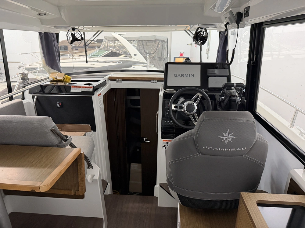 2020 Jeanneau Nc 895 Sport alt