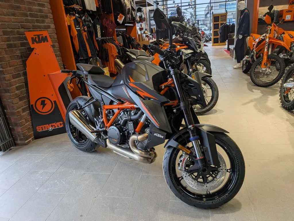 KTM 1390 Super Duke R EVO 2026
