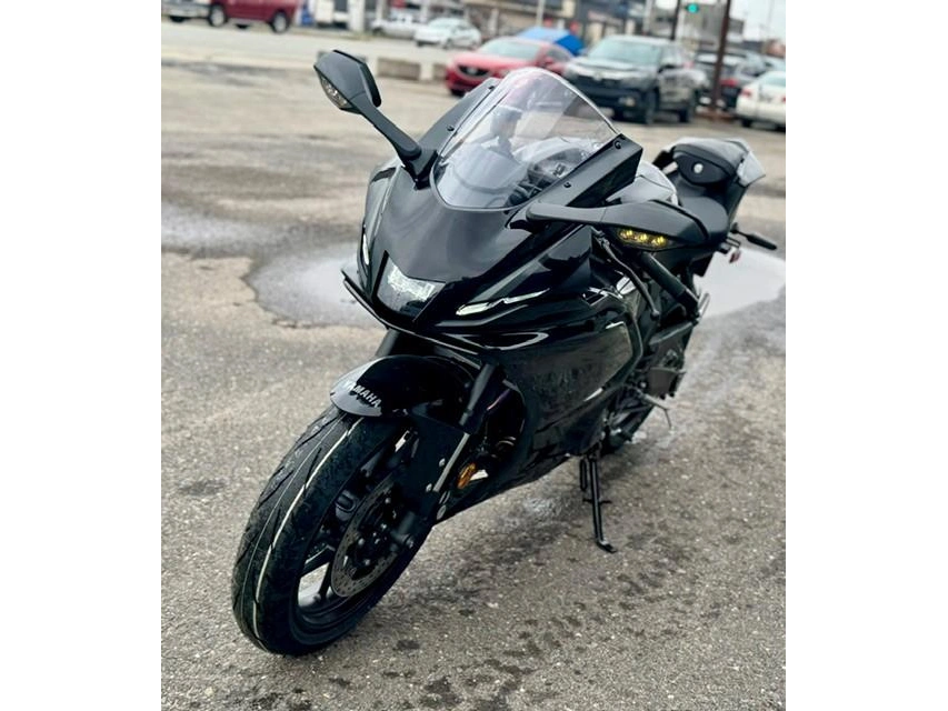 Yamaha Yzf-r7 2026 alt