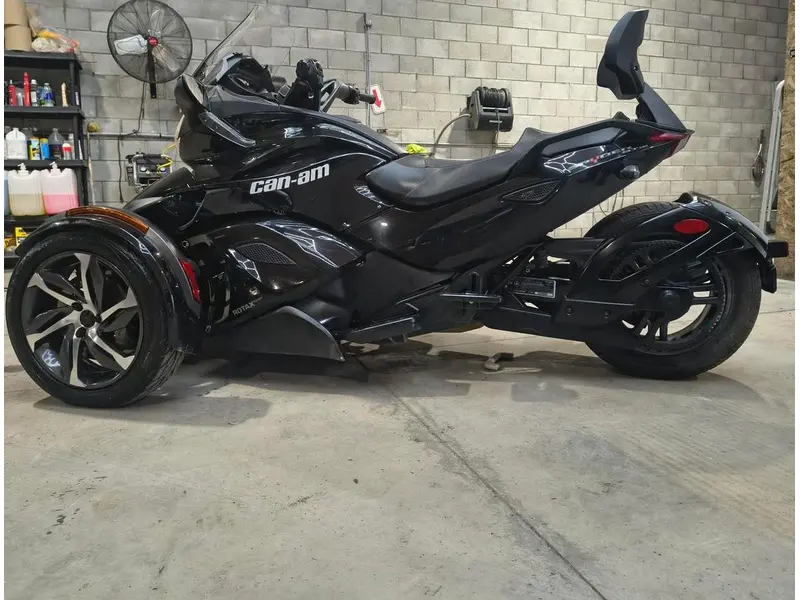 Can-Am SPYDER ST S SE 5 2014