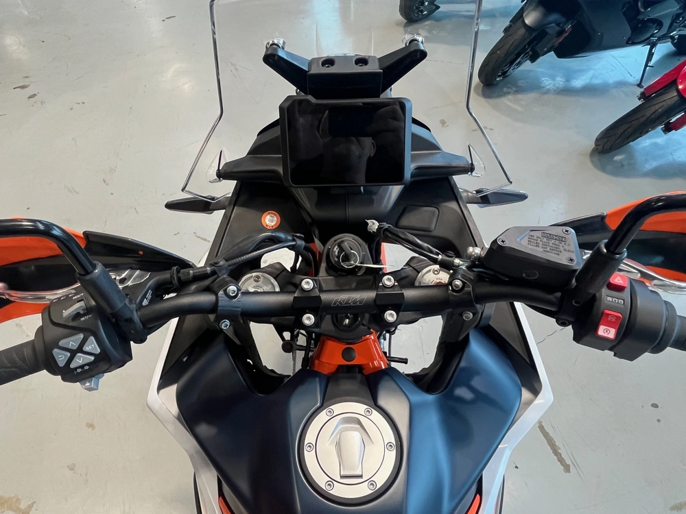 2026 Ktm 890 Adventure R alt