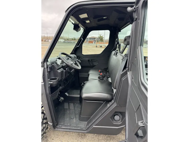 2027 Polaris RANGER XP1000 CAB,AVALANCHE GRAY