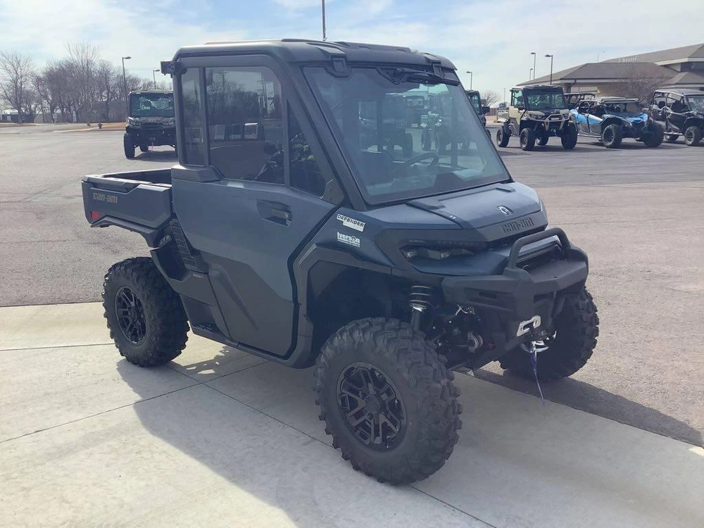 2026 Can-am Defender Limited Hd11 alt