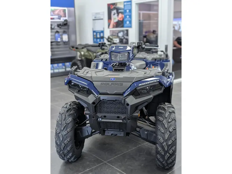 Polaris SPORTSMAN 850 PREMIUM SPRINGFIELD BLUE | 🌍 Concurrents : Outlander 850 / CForce 1000 🌍 | 2026