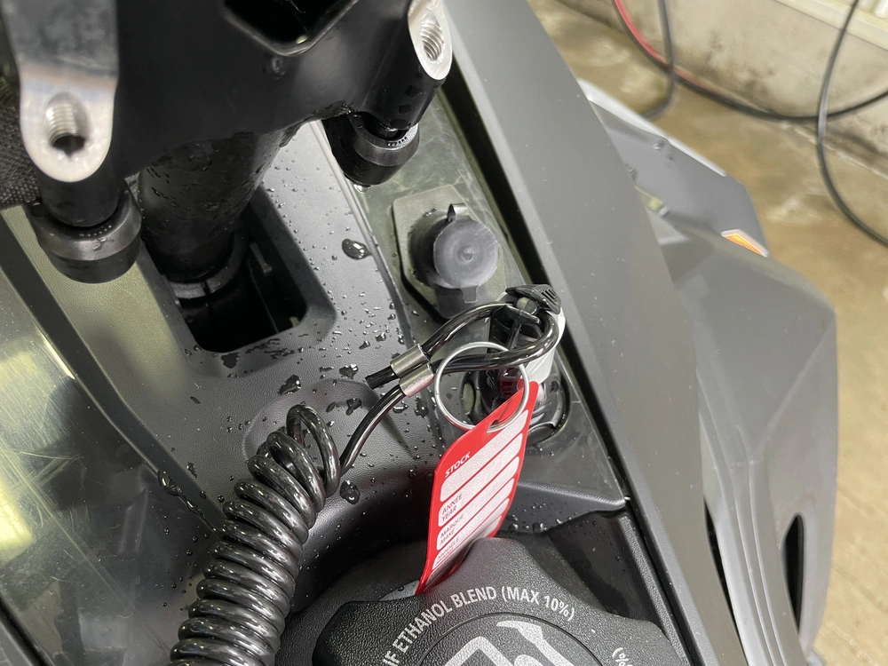 Ski-doo Renegade Adrenaline 900 Ace 2026 alt