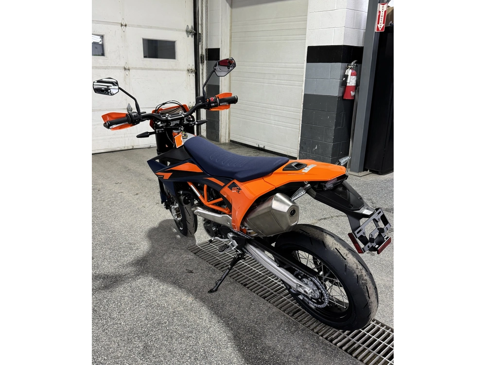 Ktm 690 Smc R 2026 alt