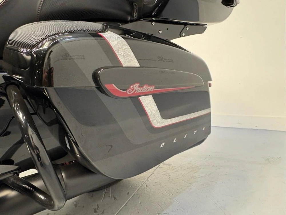 Indian Motorcycle Challenger Elite 2024 alt
