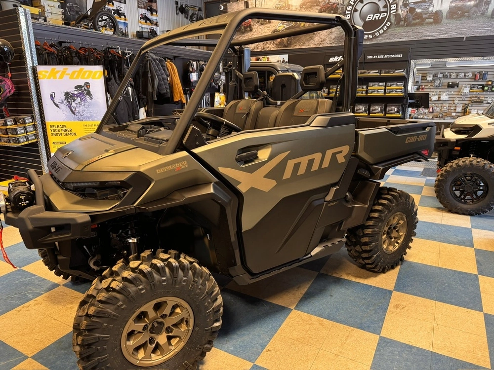 2026 Can-am 8yta Defender X Mr Hd11 With Half Doors alt