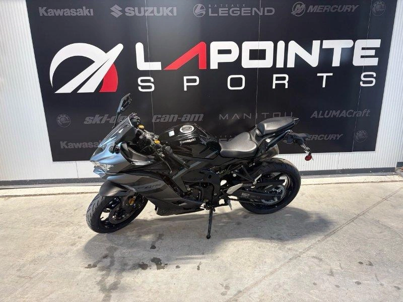 2026 Kawasaki Ninja Zx-4rr alt