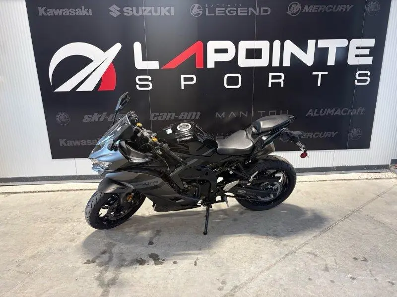 2026 Kawasaki NINJA ZX-4RR thumbnail 2