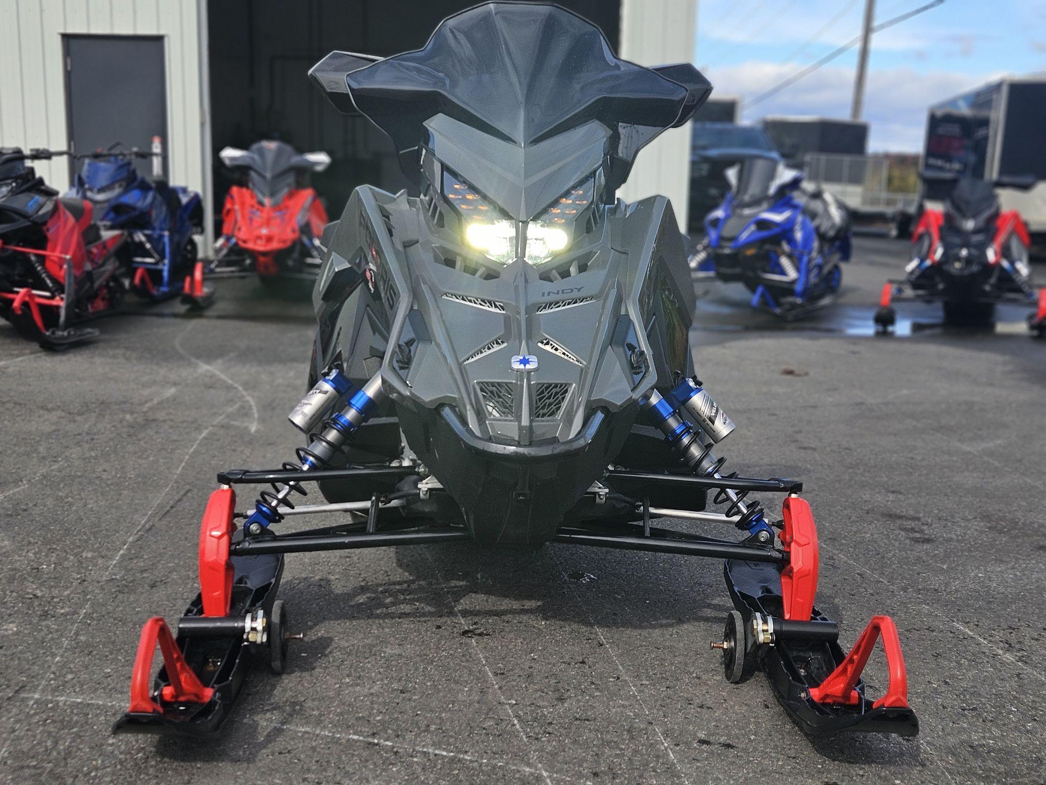 Polaris Polaris 850 Indy VR1 BOOST 137 0