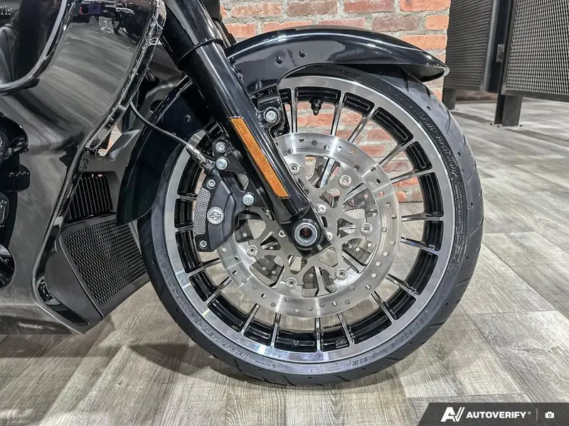 2026 Harley-Davidson Street Glide Limited thumbnail 6