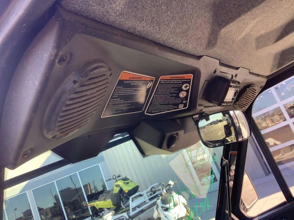 2025 Can-am Defender Limited Hd10 alt