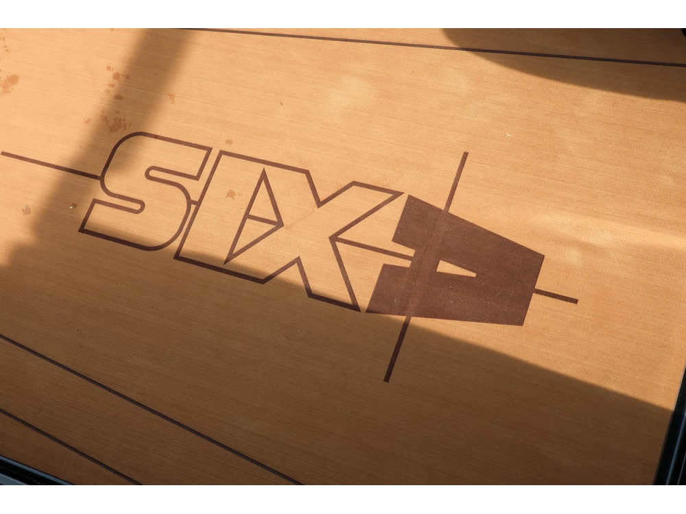 Axis A245 2026 alt