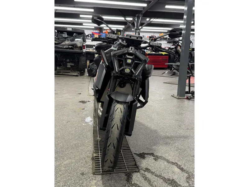 2026 KTM 1390 R EVO thumbnail 7