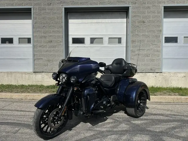Harley-Davidson FLHTCUTG Tri Glide UltraFLHTCUTG 2025