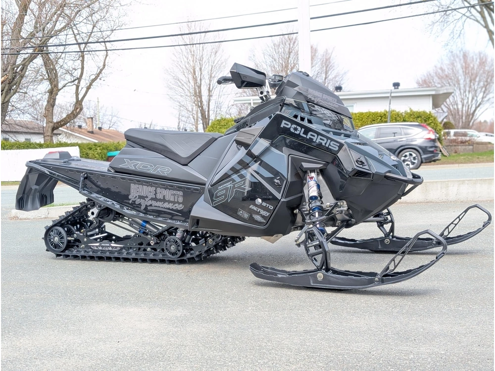 Polaris Sno-26 9r Indy Xcr 137 🎯 Motoneige Performance Trail Cloutée Mint Garantie Écran 7s Suspension Pro Prête Saison 🟢 2026 alt