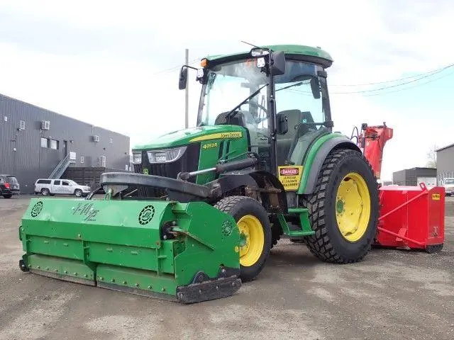 John Deere 4052R 2024