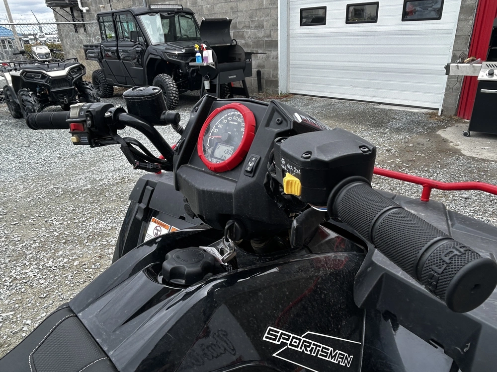 2015 Polaris Spt570 Spblack Pearl Le alt