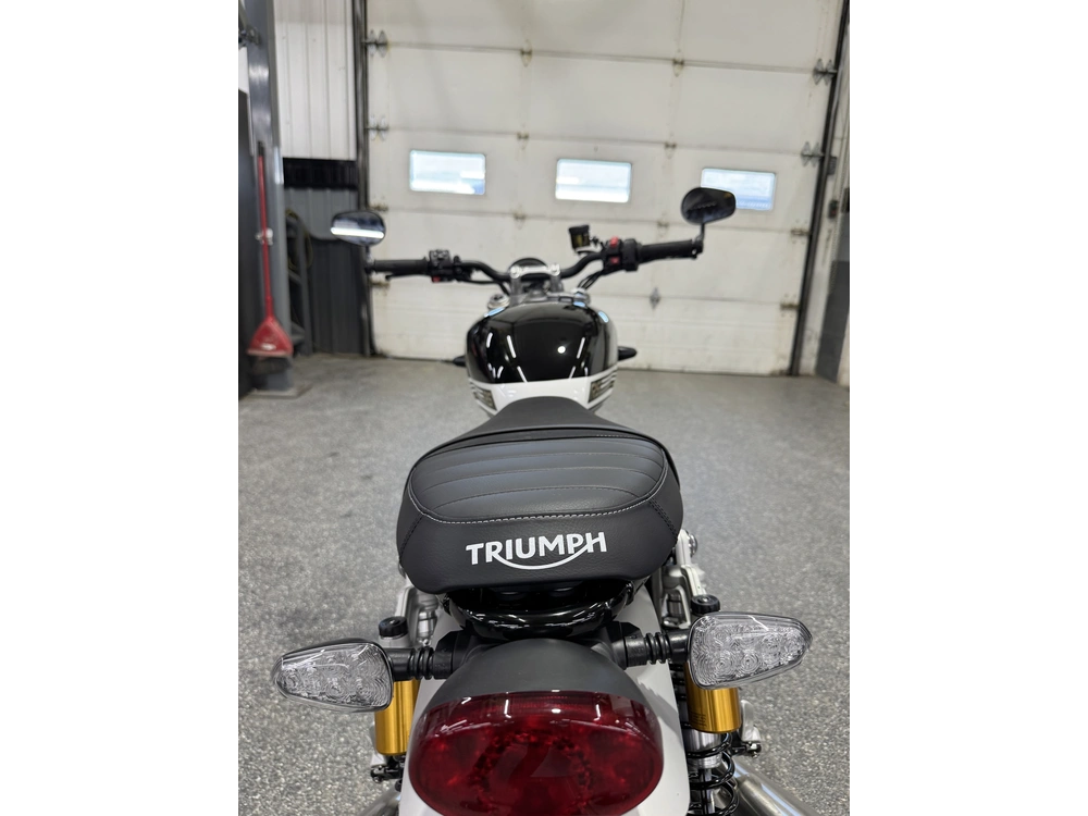 Triumph Speed Twin 1200 Rs 2026 alt