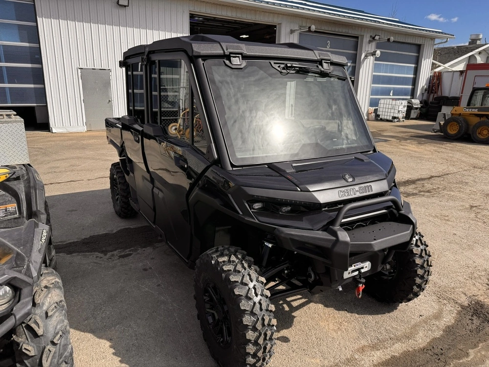 2026 Can-am 6lta Def Max Texcab 65 Hd11 Bk Hb 26 alt